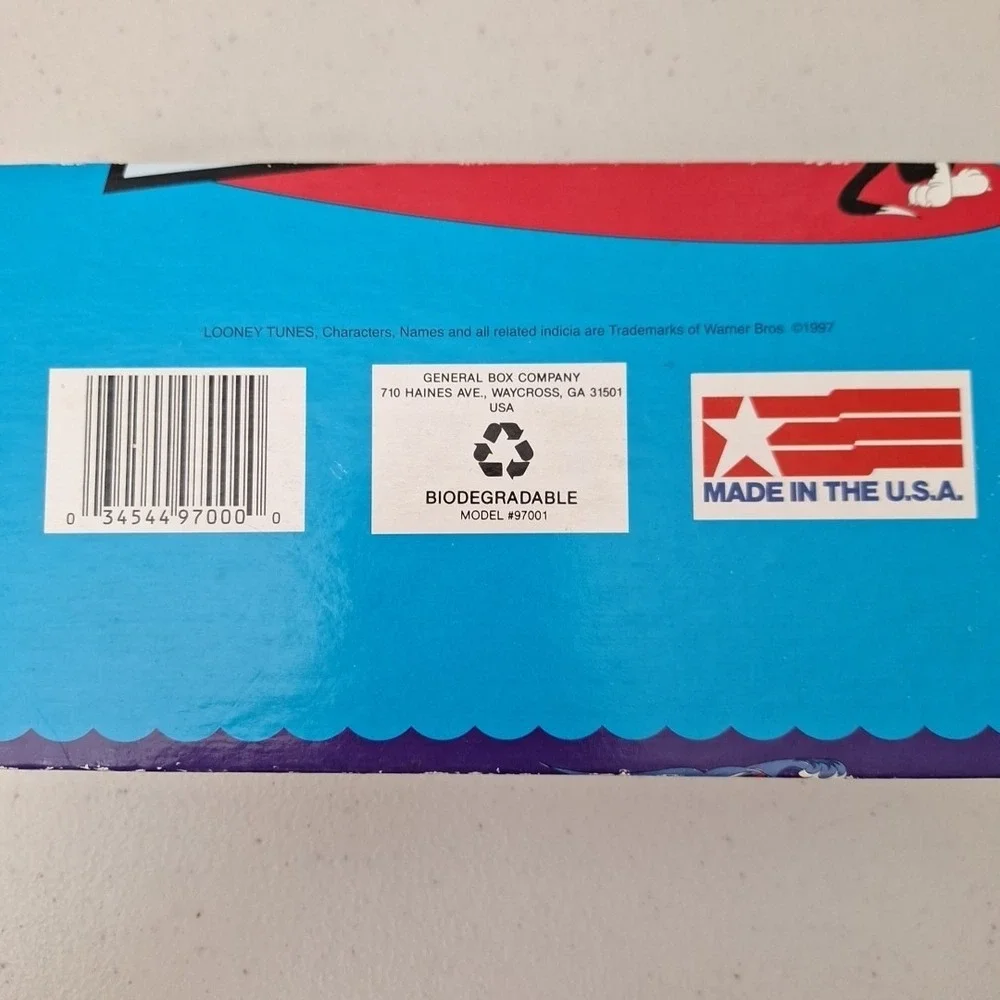Vintage 1997 Looney Tunes Sylvester School Pencil Box Made In USA Model# 97001